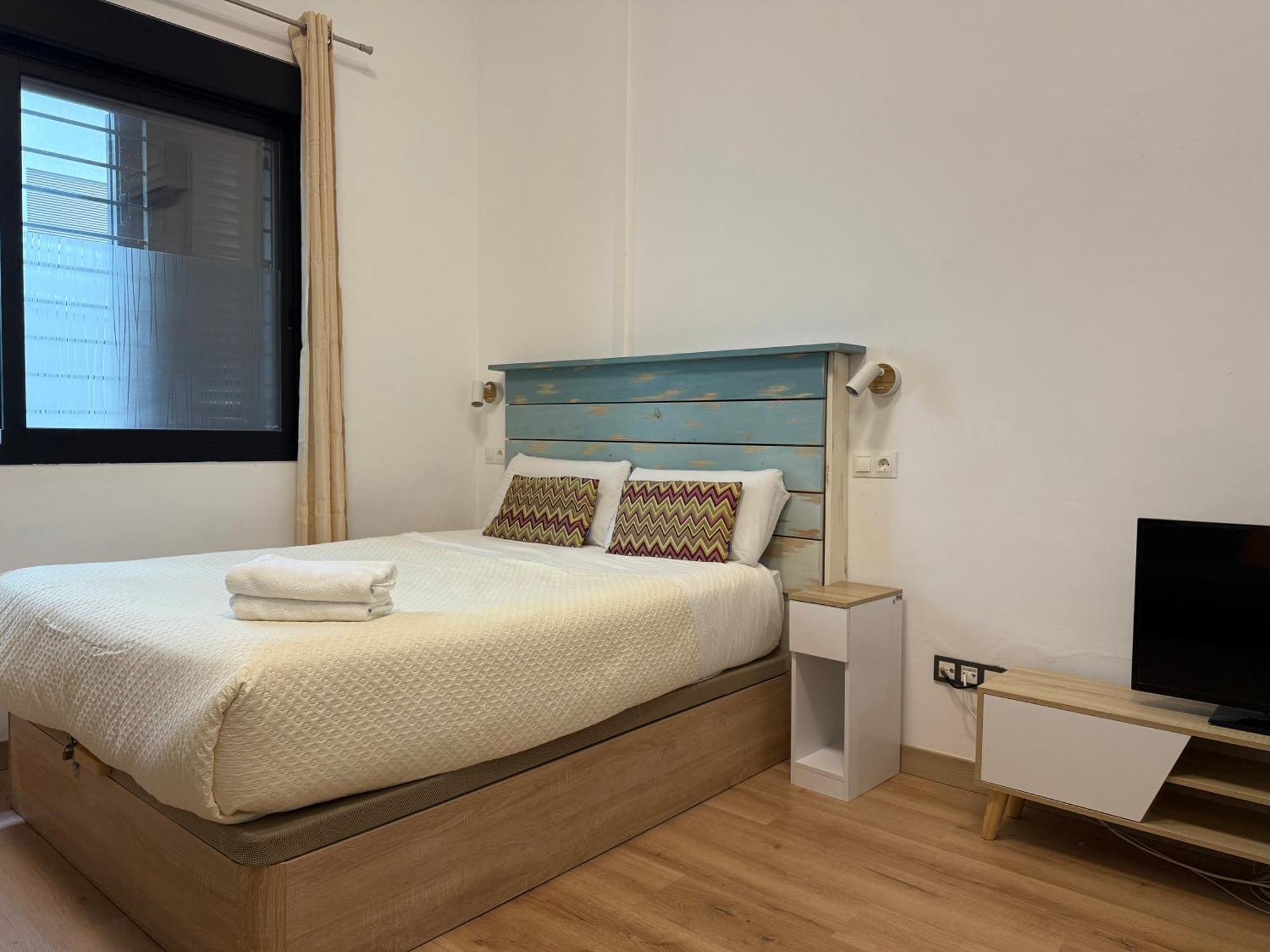 Lovely Studio In The Heart Of Malaga Free Swimming Pool Exterior photo