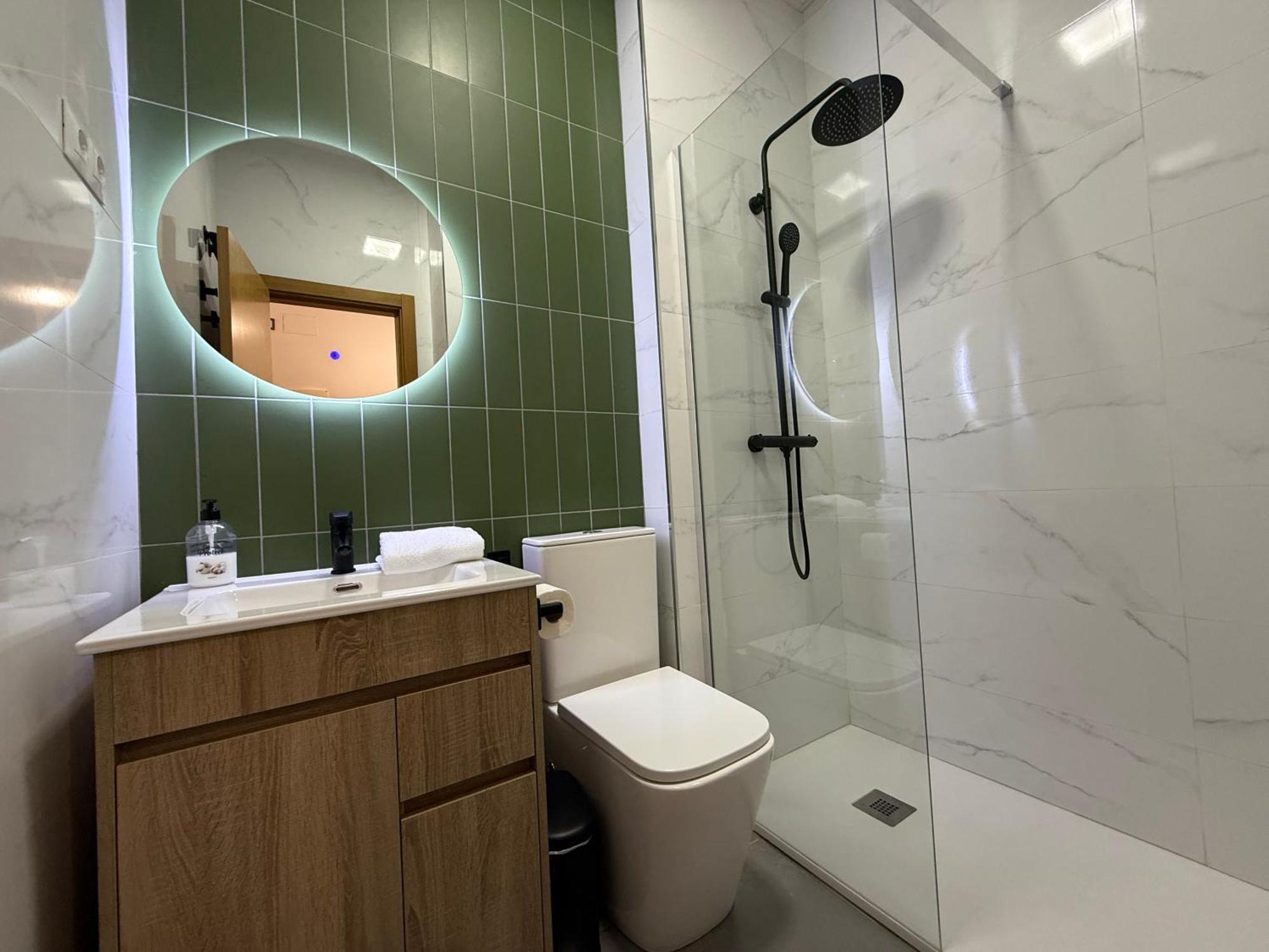 Lovely Studio In The Heart Of Malaga Free Swimming Pool Exterior photo